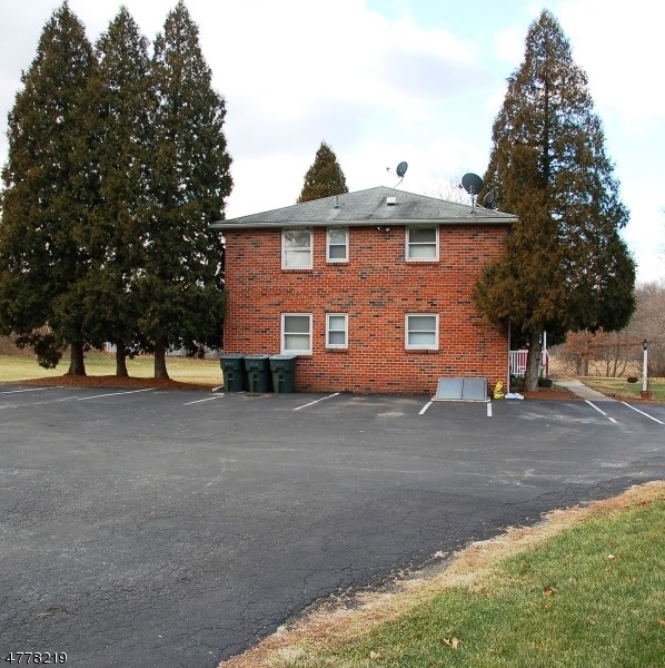 Building Photo - 301 Mt Hermon Rd