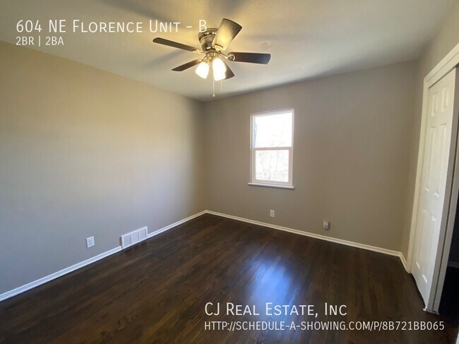 Foto del edificio - 604 NE Florence