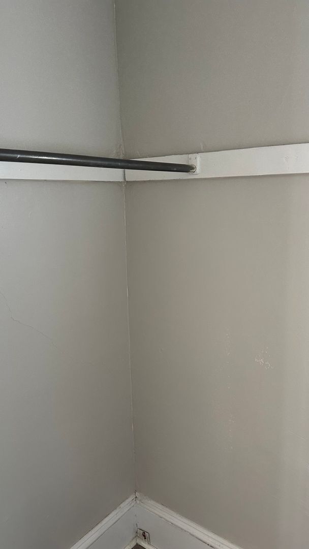Foto del edificio - 77th,E.1142