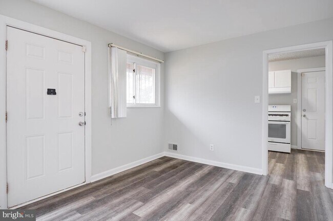 Foto del edificio - 7413 Grayridge Ln