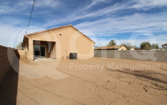 Building Photo - 361 W Hess Ave