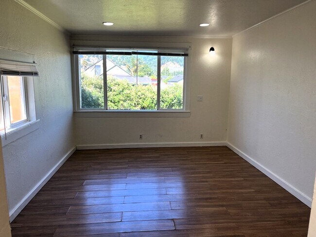 Foto del edificio - 520-528 Wildwood [PRM: Renee]