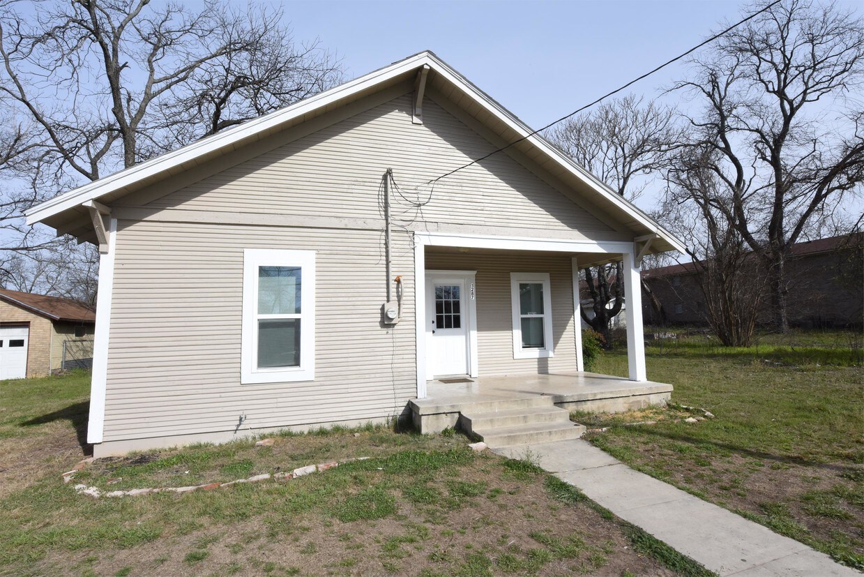 1287 W Frey, Stephenville, TX 76401 House Rental in Stephenville, TX