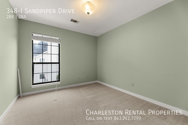 Building Photo - 348 Sandpiper Dr