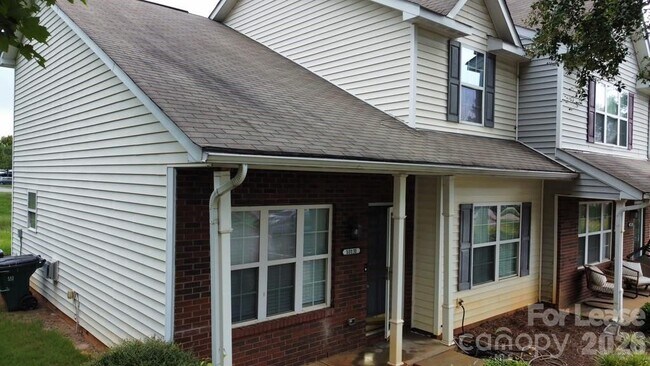 Building Photo - 10131 Ballyclare Ct