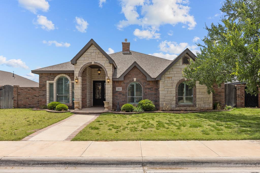 Foto principal - 2801 Savoy Pl