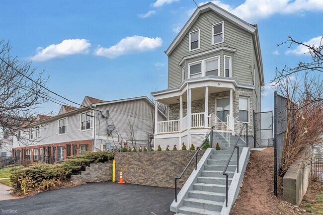 Building Photo - 5 br, 2.5 bath House - 74 Hillside Ave