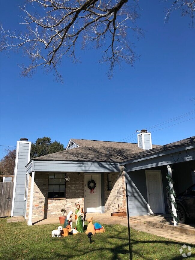 Building Photo - 643 San Mario Ct