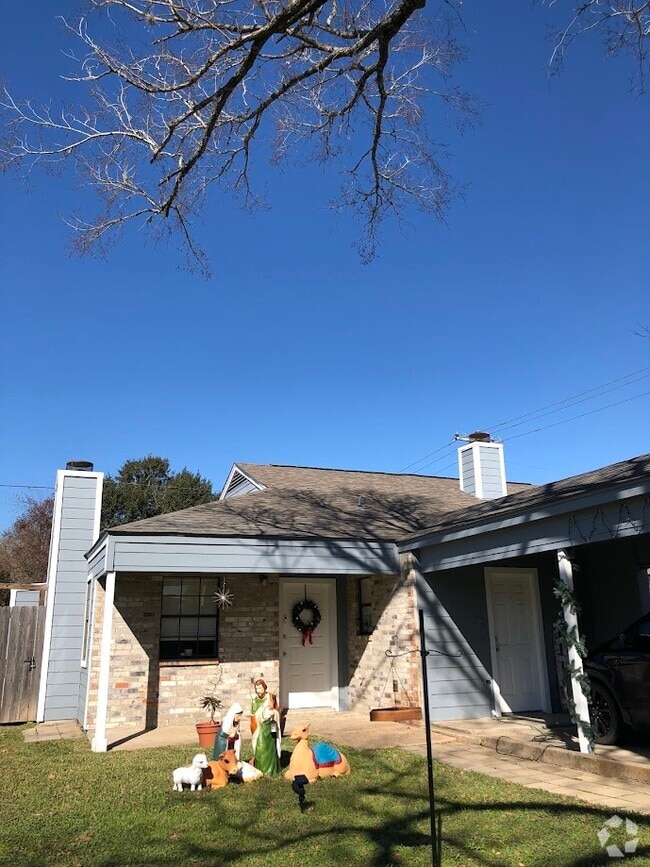 Building Photo - 643 San Mario Ct