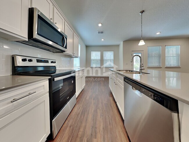 Foto del edificio - 6413 Emerald Hls Wy