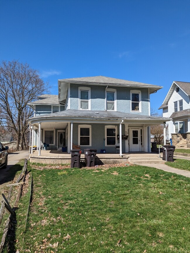 Building Photo - 134 Hillsdale Street