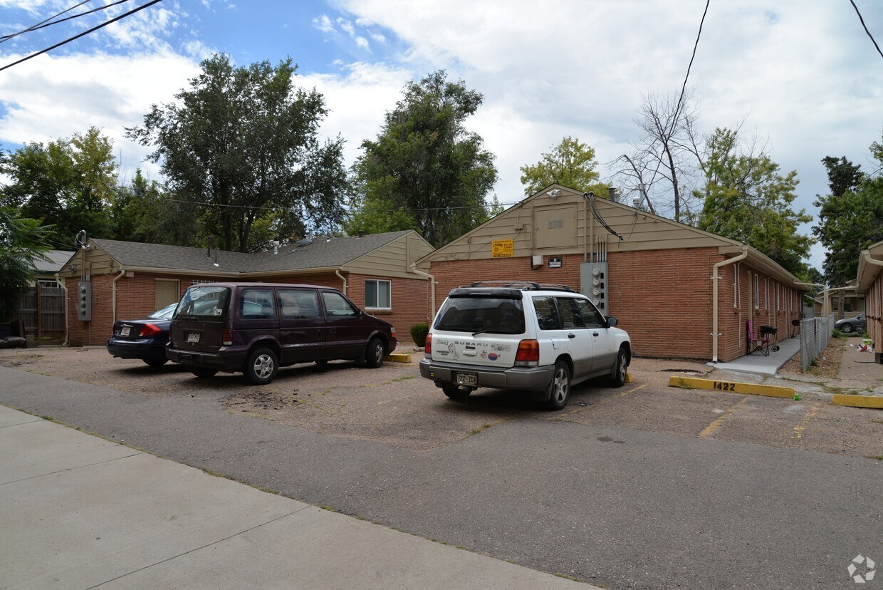 Building Photo - 1420-1442 Clinton St