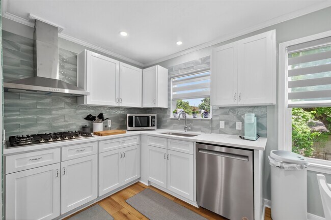 Foto del edificio - 407 Fairbanks St