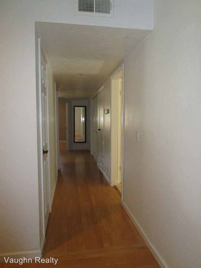 Foto del edificio - 315 Mesquite Ave