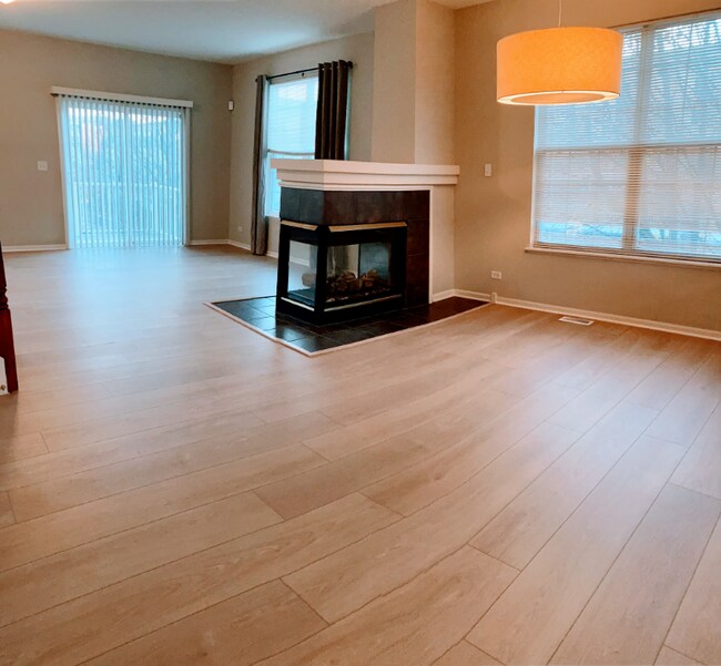 Foto del edificio - 775 Lewisburg Ln