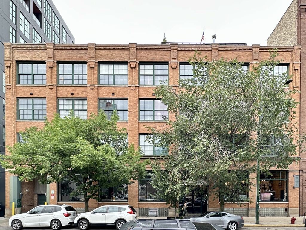 Primary Photo - 110 N Peoria St