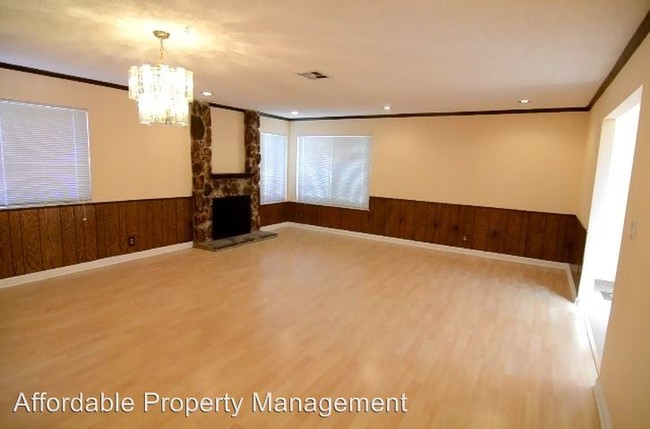 Building Photo - 40707 Canyon Heights Dr
