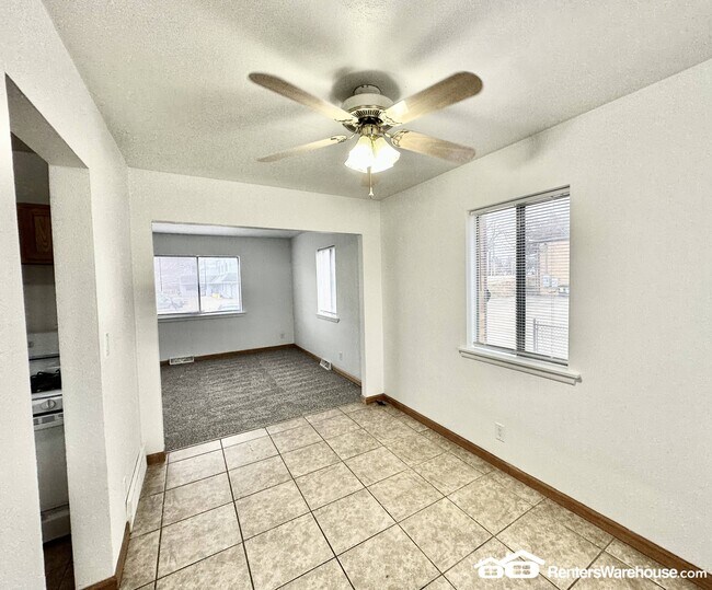 Foto del edificio - 4219 Clinton Ave
