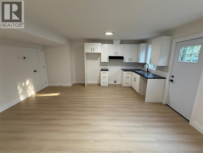 Building Photo - 450 Mill St