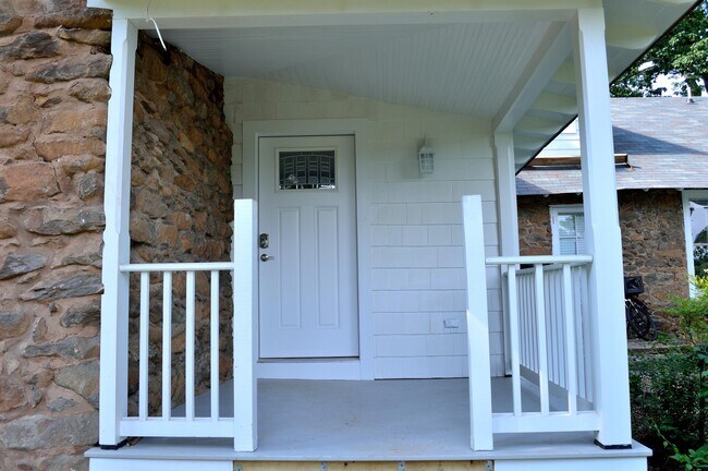 Foto del edificio - 214 Stribling Ave
