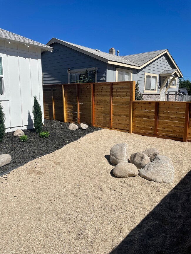 front yard - 421 4th St