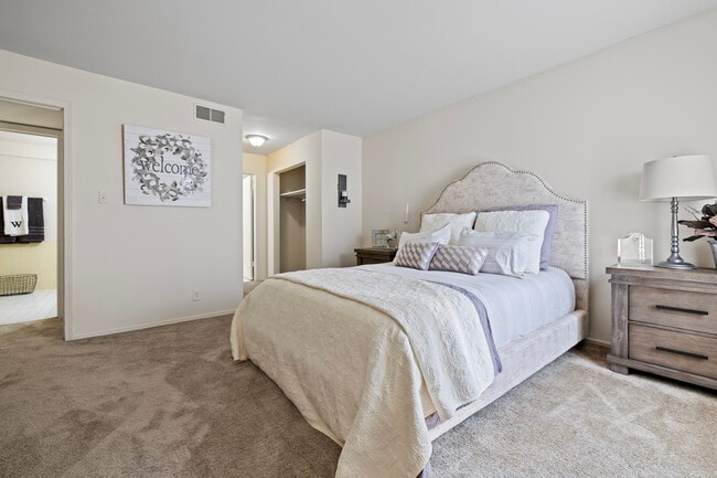 Building Photo - Westbury Harbour