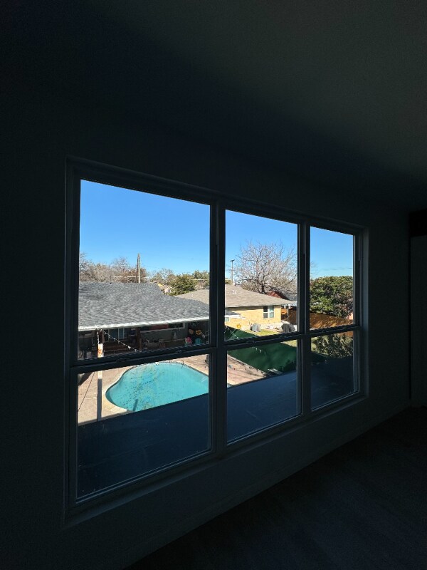 Foto del edificio - 910 Elmdale Pl