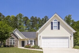 Building Photo - 3289 Sharp Creek NE