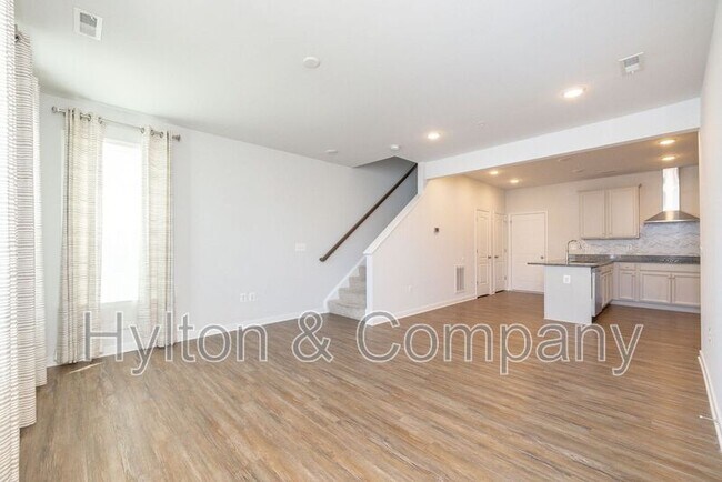 Building Photo - 5920 Whitehurst Ln
