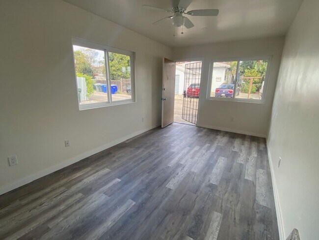 Building Photo - 8320-8322 Fresno Avenue