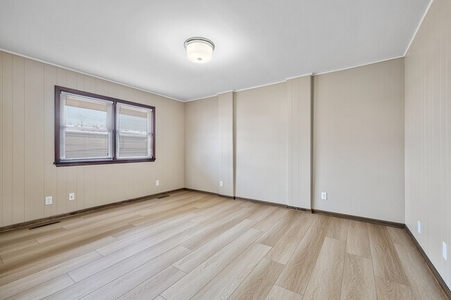 Foto del edificio - 221 N 1st St