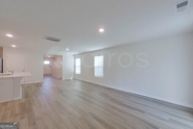 Foto del edificio - 112 Overstreet Way