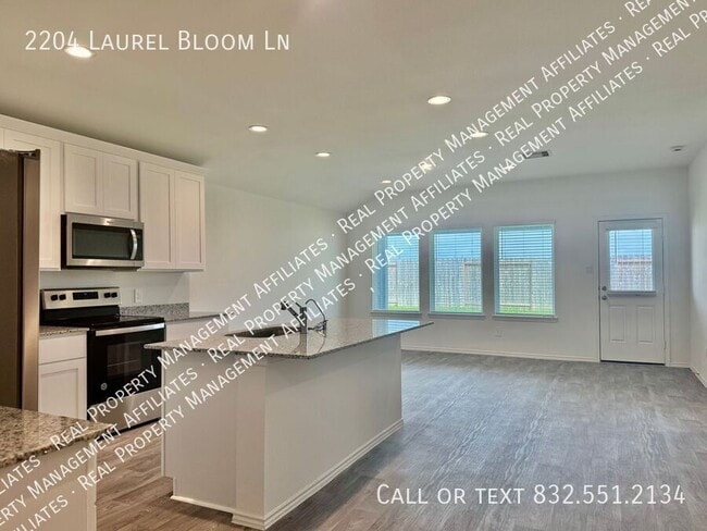 Building Photo - 2204 Laurel Bloom Ln