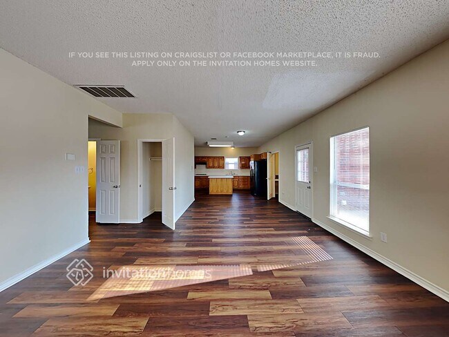 Foto del edificio - 8406 Concord Dr