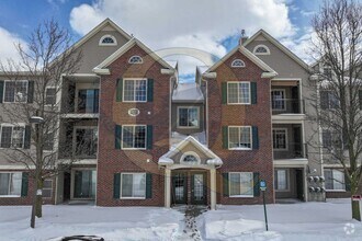 Building Photo - 14104 Pinehurst Ln