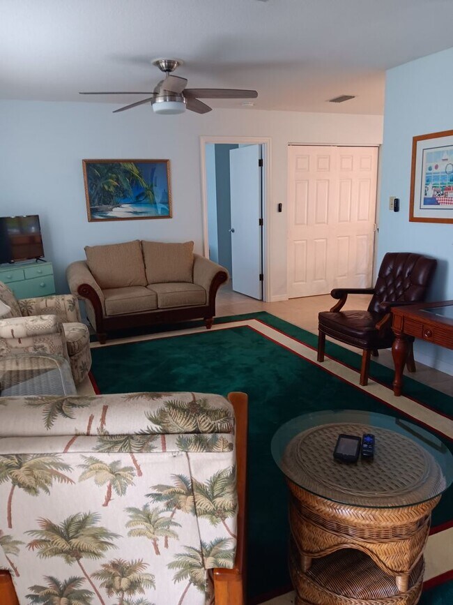 Building Photo - Seasonal Rental