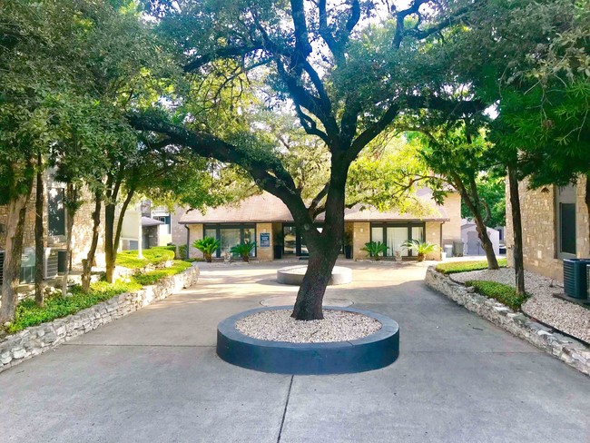 Building Photo - The Connally Apartments