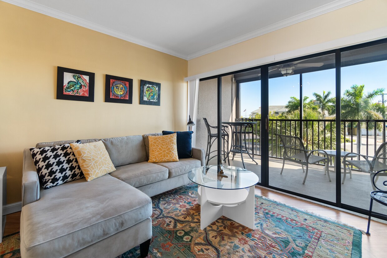 807 River Point Dr Unit 204D, Naples, FL 34102 Condo for Rent in