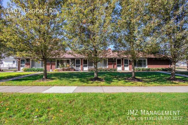 Foto del edificio - BEAUTIFULLY UPDATED RANCH STYLE PRIVATE EN...