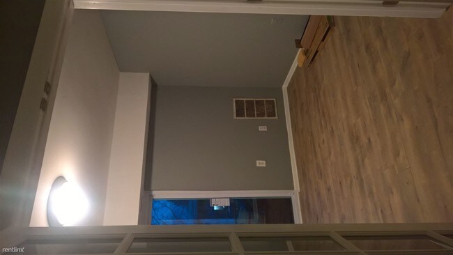 Foto del edificio - 11404 Cherry Hill Rd