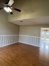 Building Photo - 321 Newcastle Ln