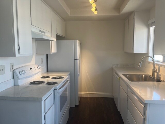 Foto del edificio - 556 N Lincoln Ave