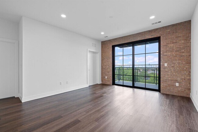 Foto del edificio - 4315 S Congress Ave