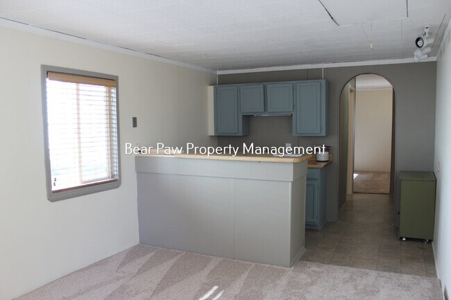 Foto del edificio - 17185 W 8th Pl
