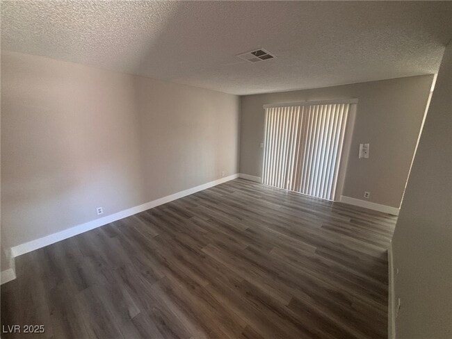 Building Photo - 3151 N Soaring Gulls Dr