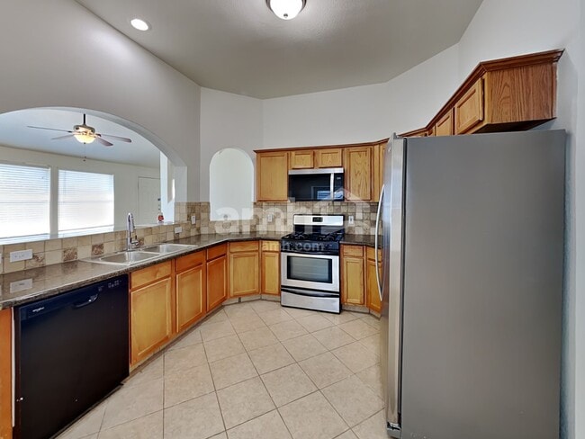 Foto del edificio - 18439 Sunrise Oaks Ct