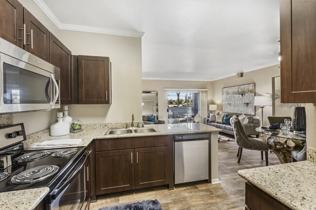 2x2 Kitchen - Meridian At Stanford Ranch