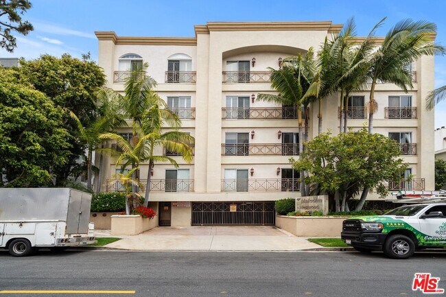 Foto del edificio - 1722 Malcolm Ave
