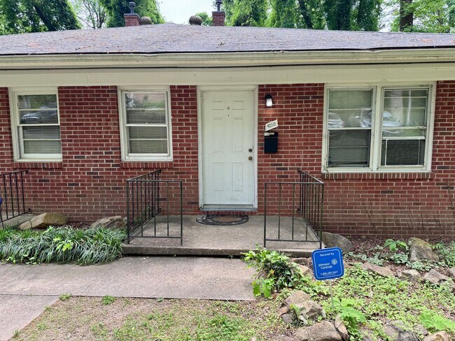 Foto del edificio - Duplex close to UNC Hospitals