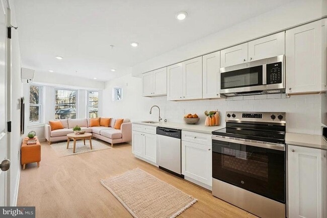 Photo - 3413 N 19th St Apartment